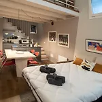 Casa Degli Specchi- Duplex In Center Apartamento