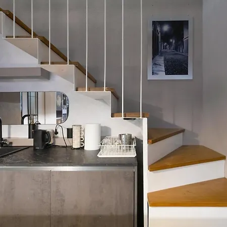 Casa Degli Specchi- Duplex In Center * Arona