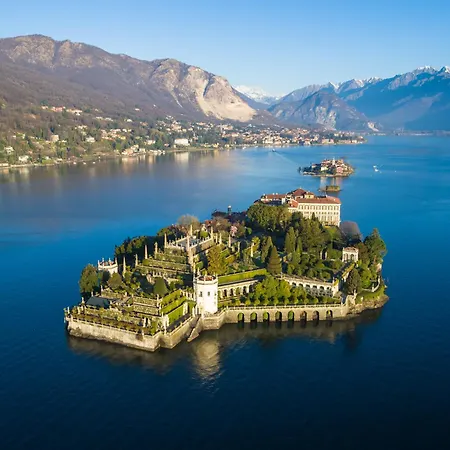 Apartamento Casa Degli Specchi- Duplex In Center Arona