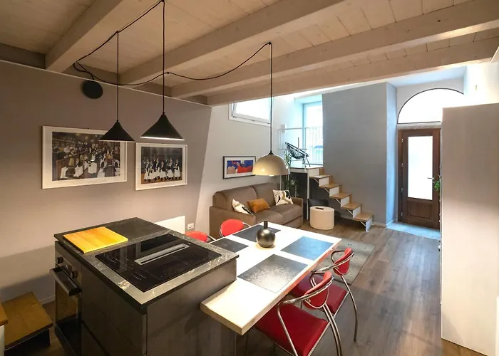 Apartamento Casa Degli Specchi- Duplex In Center Arona