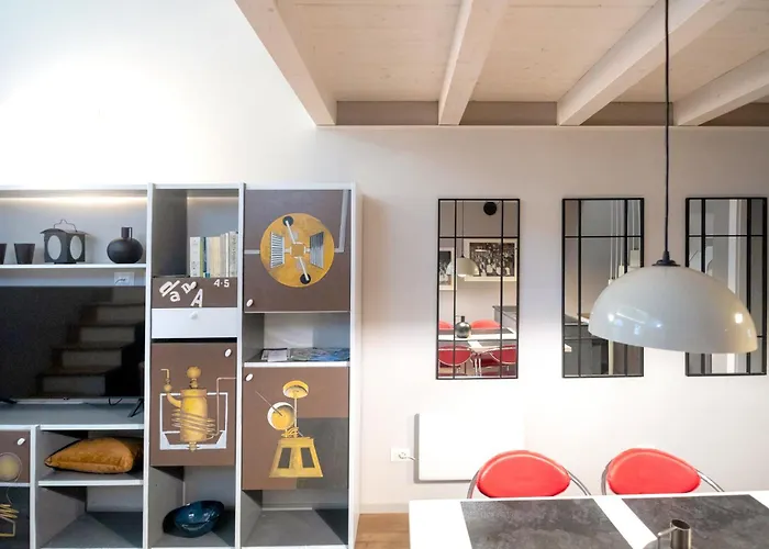 Appartement Casa Degli Specchi- Duplex In Center Arona