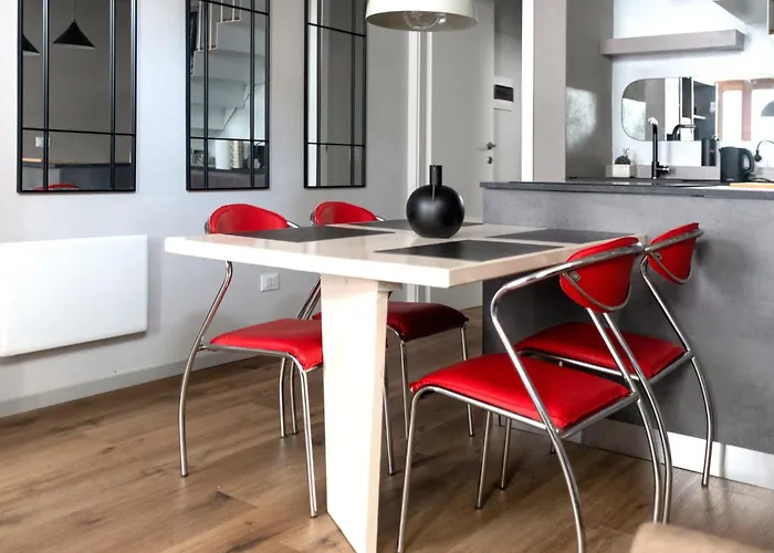 Casa Degli Specchi- Duplex In Center *