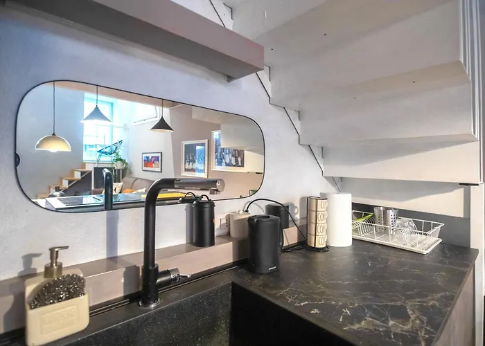 דירה Casa Degli Specchi- Duplex In Center ארונה